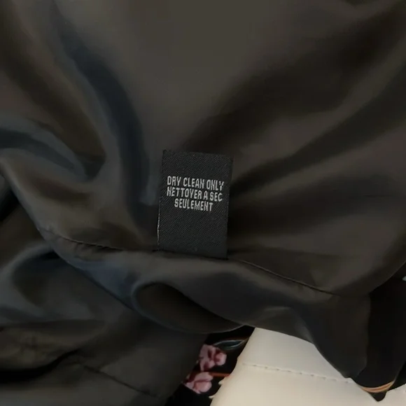 Floral Black Jacket - Picture 6 of 6